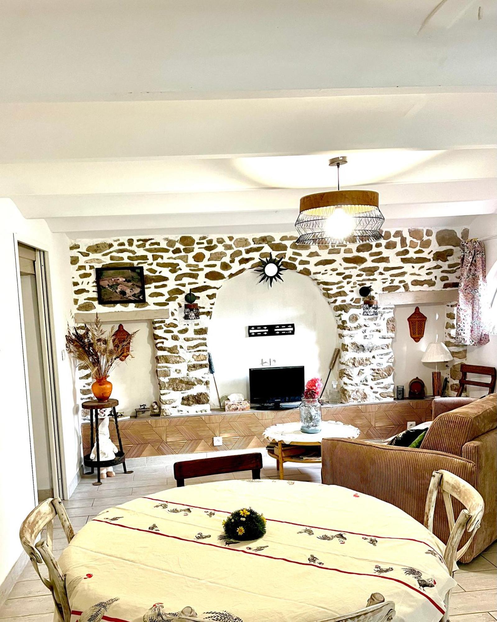 Appartement Cosy Saint-Hilaire-de-Brethmas Exteriér fotografie